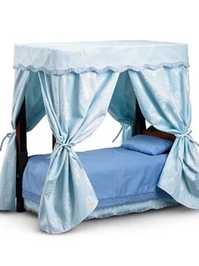 American Girl Elizabeth’s Bedding